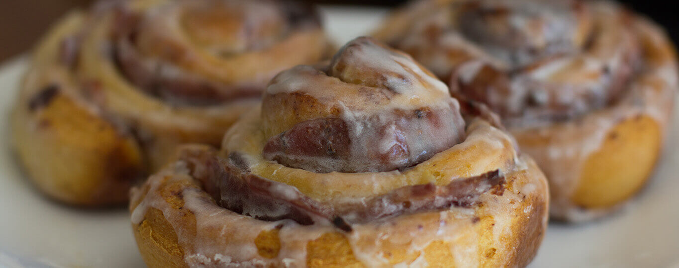 bar-s bacon cinnamon rolls