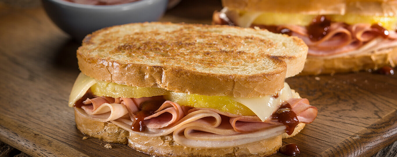 bar-s grilled hawaiian ham & turkey sandwich