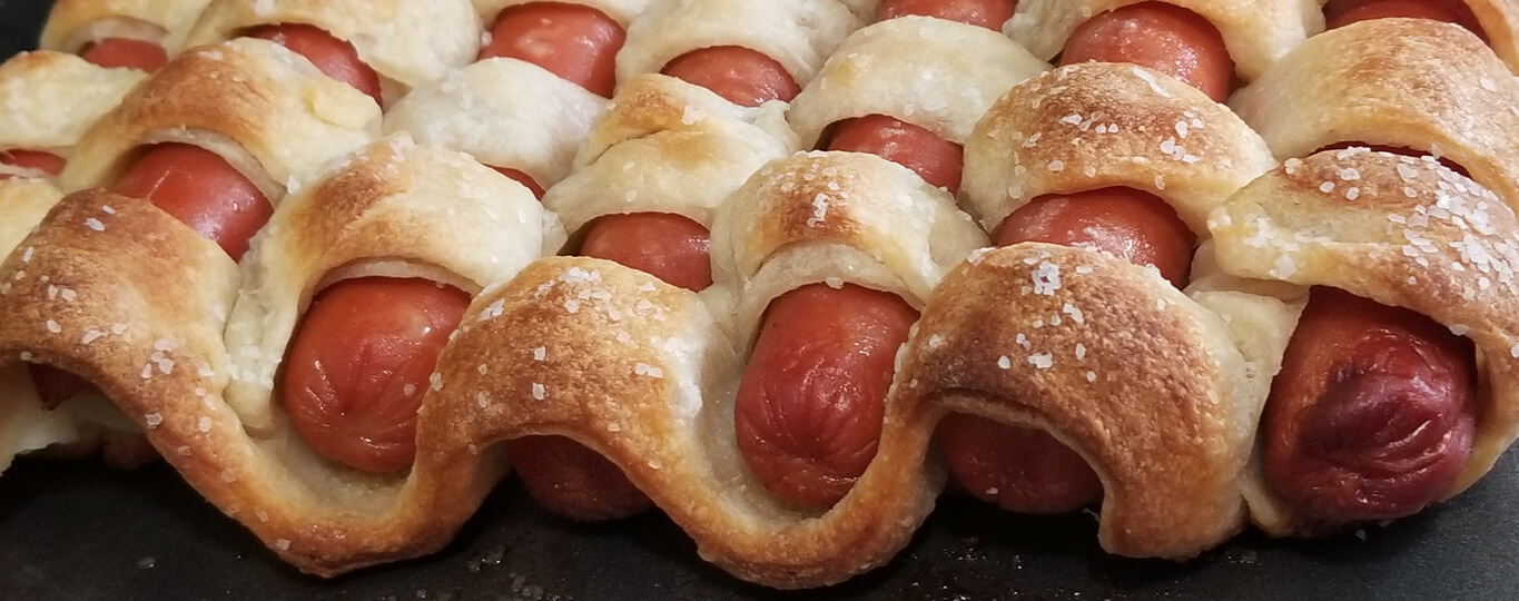 bar-s pretzel woven hot dogs